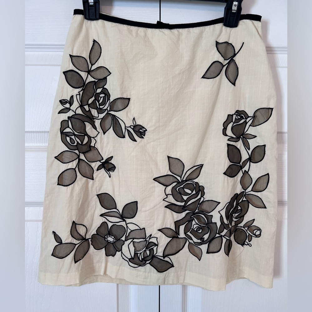 Beth Bowley cotton and silk embroidered appliqué skirt size 4